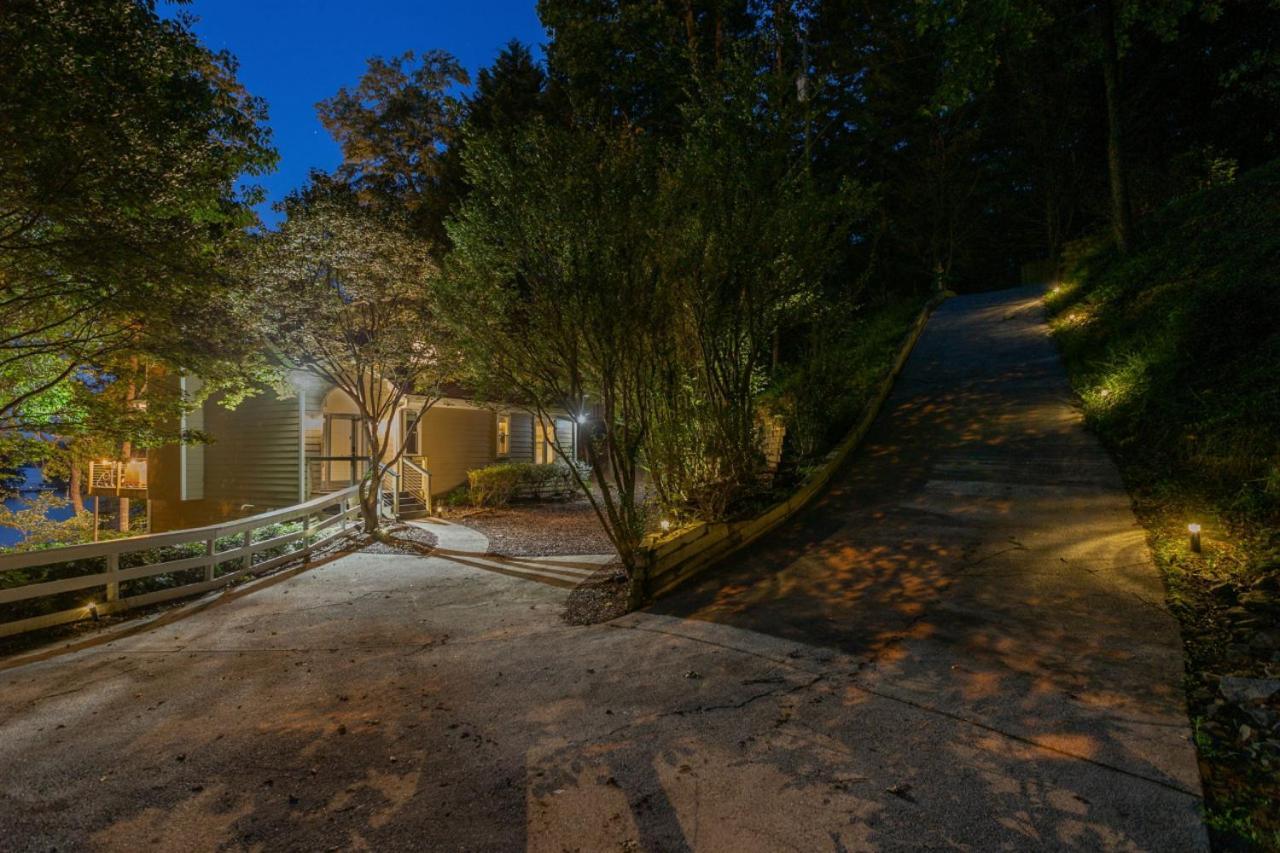 Lanier Landing - Private Dock Hot Tub Game Room Gainesville Exterior foto